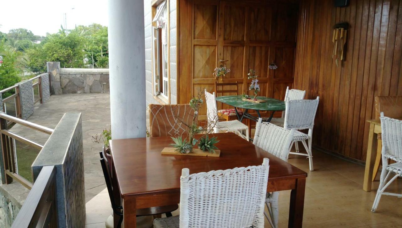 Chez Clenya Guesthouse La Ferme Exteriör bild